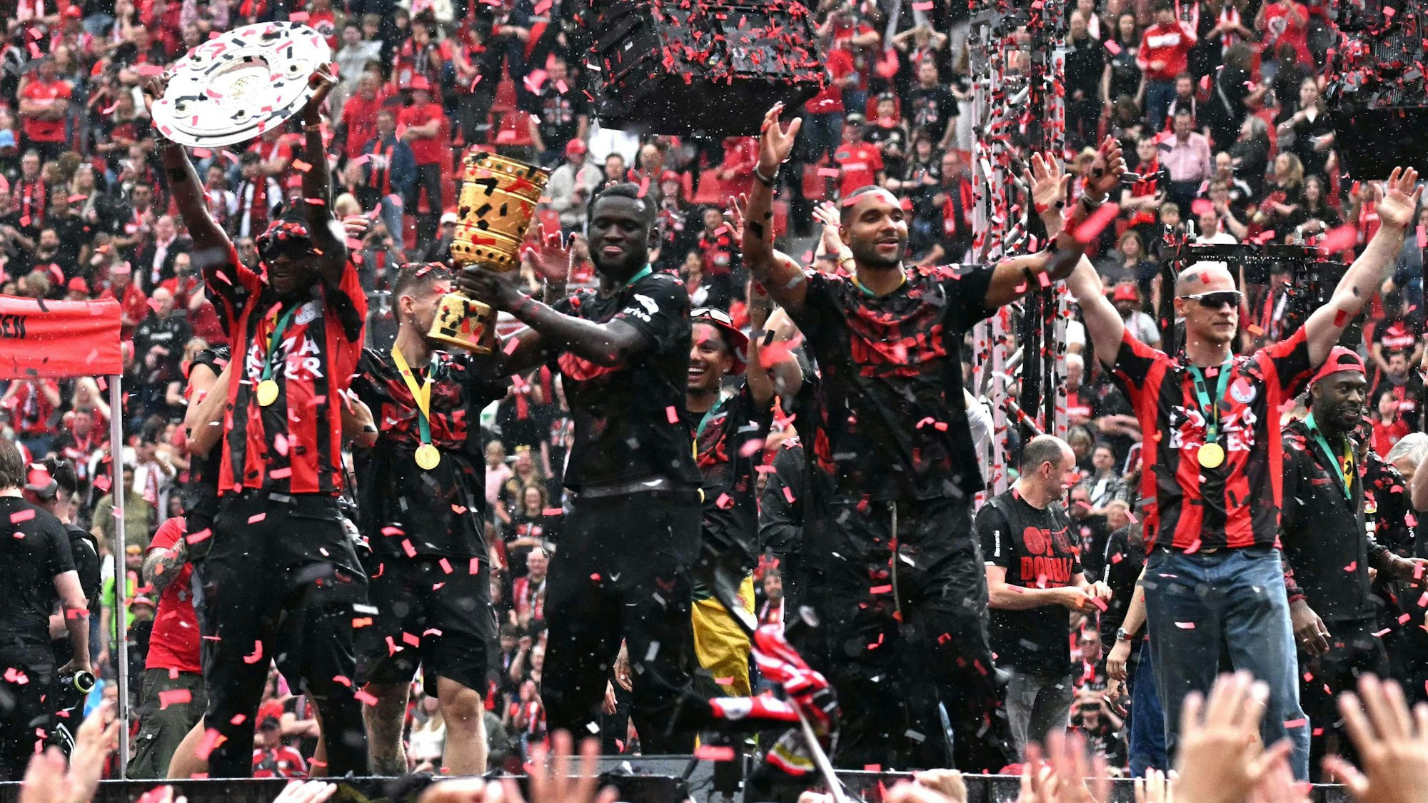 Meister und Pokalsieger 2024: Die Saison für Bayer 04 Leverkusen war eine historische.