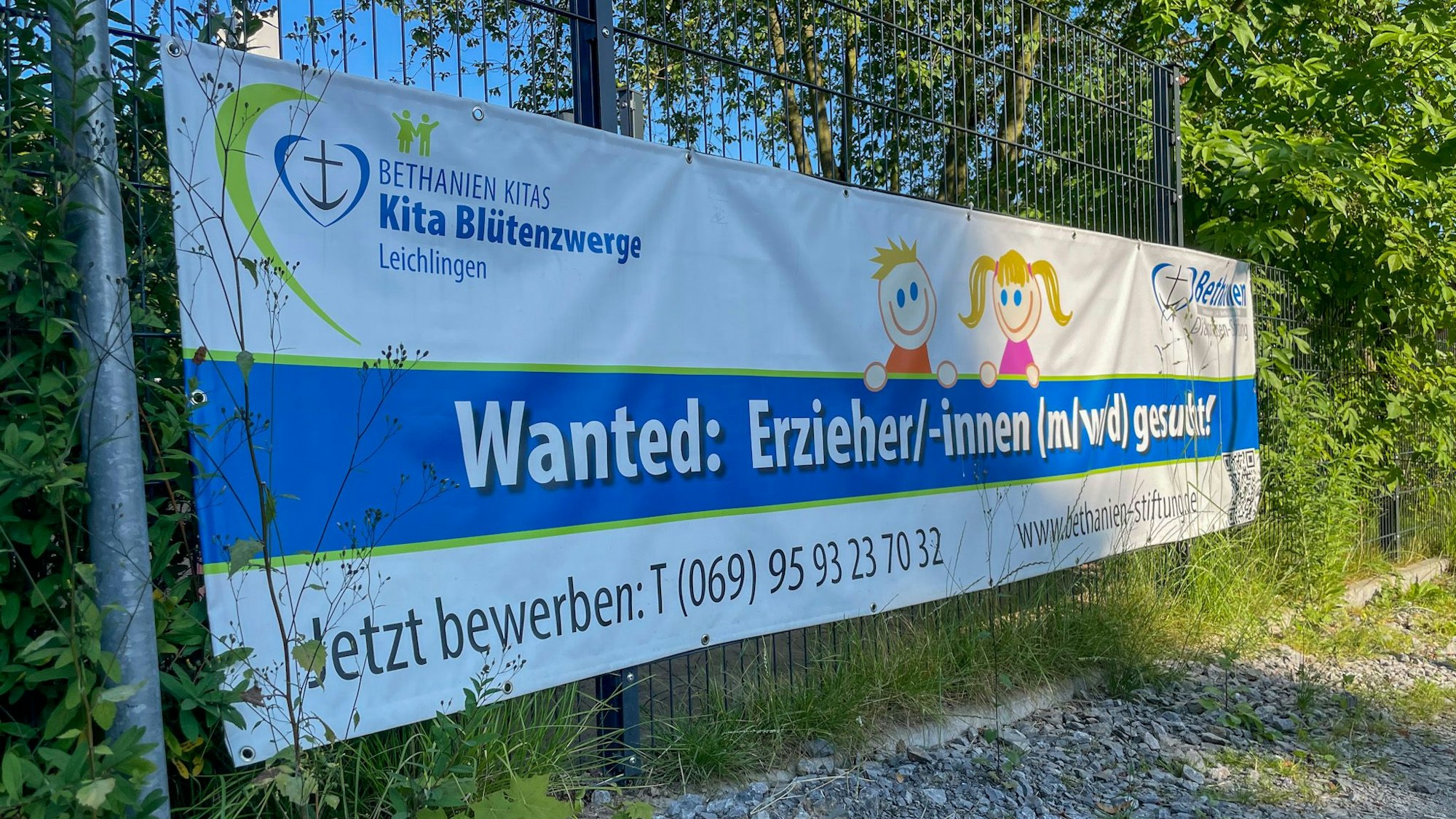 Die Kita Blütenzwerge sucht Erzieher.