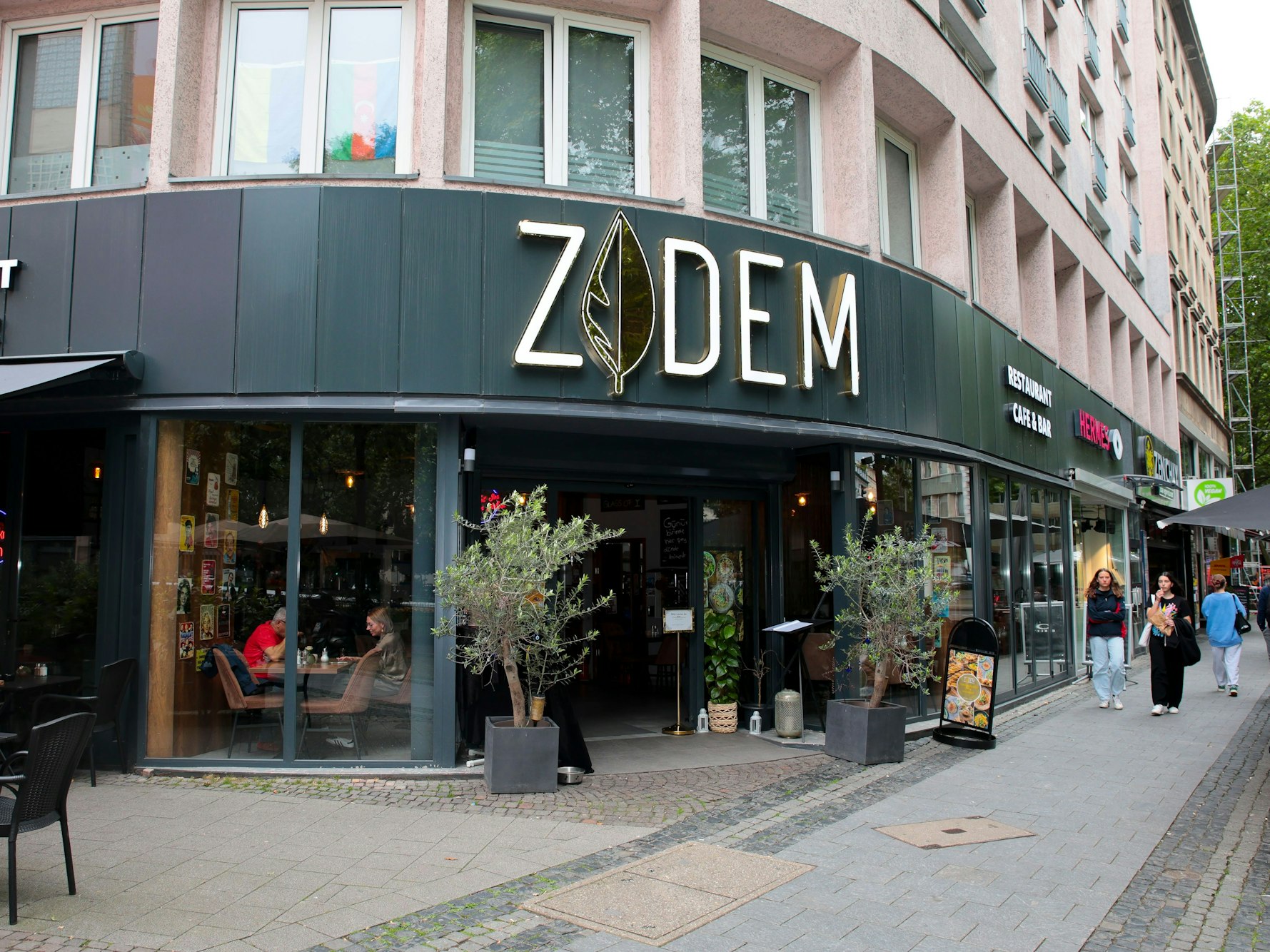 Fassade des Restaurants „Zadem“.