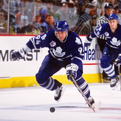 Der ehemalige Eishockey-Profi war vor seiner NHL-Karriere der Publikumsliebling in Köln. Mit 52 Jahren ist Berezin nun gestorben.