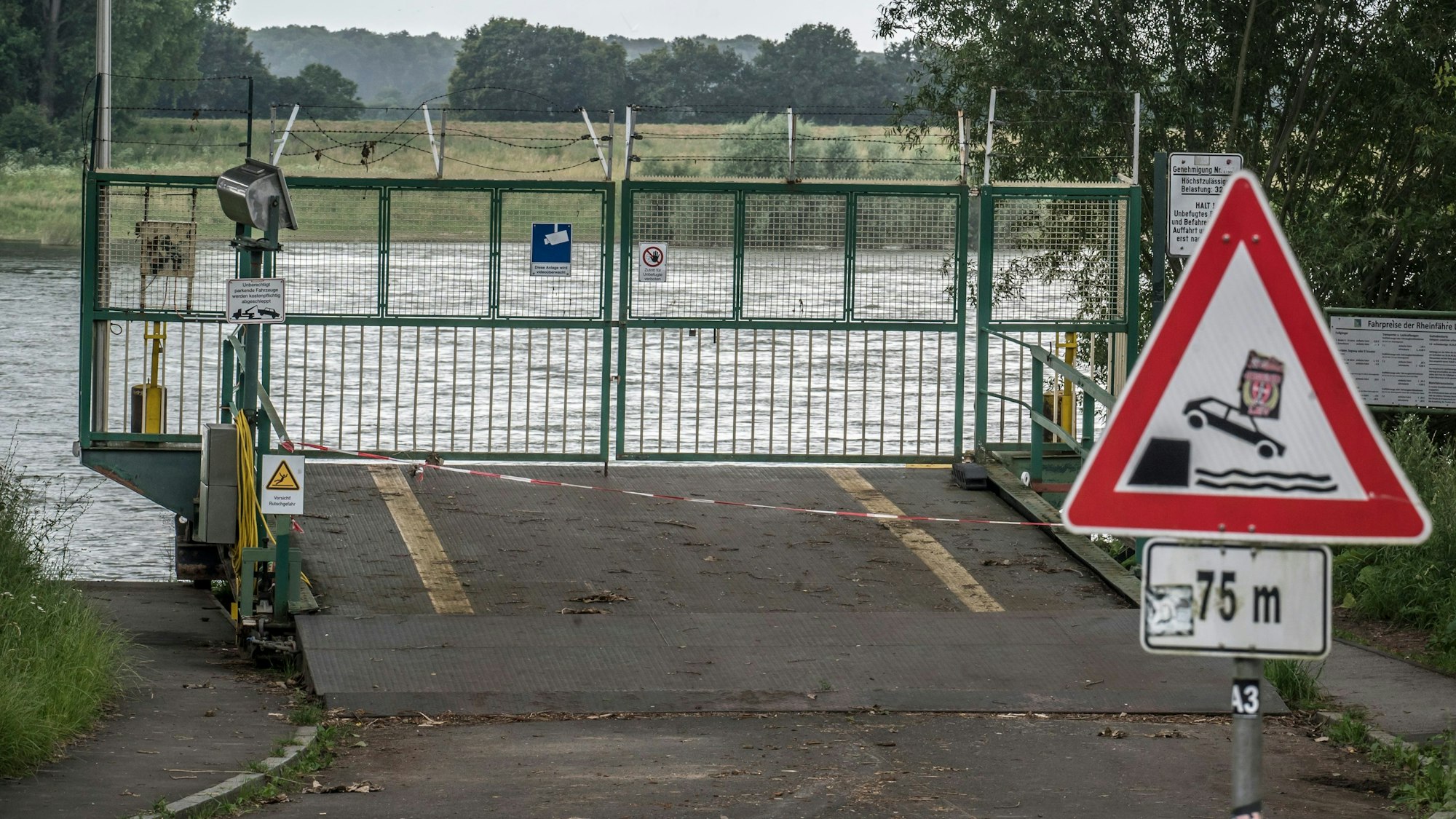Die Fähre ist außer Betrieb . Foto: Ralf Krieger