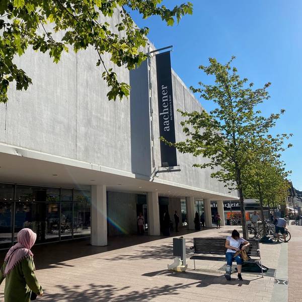 Zu sehen ist die Aachener-Filiale in Brühl.