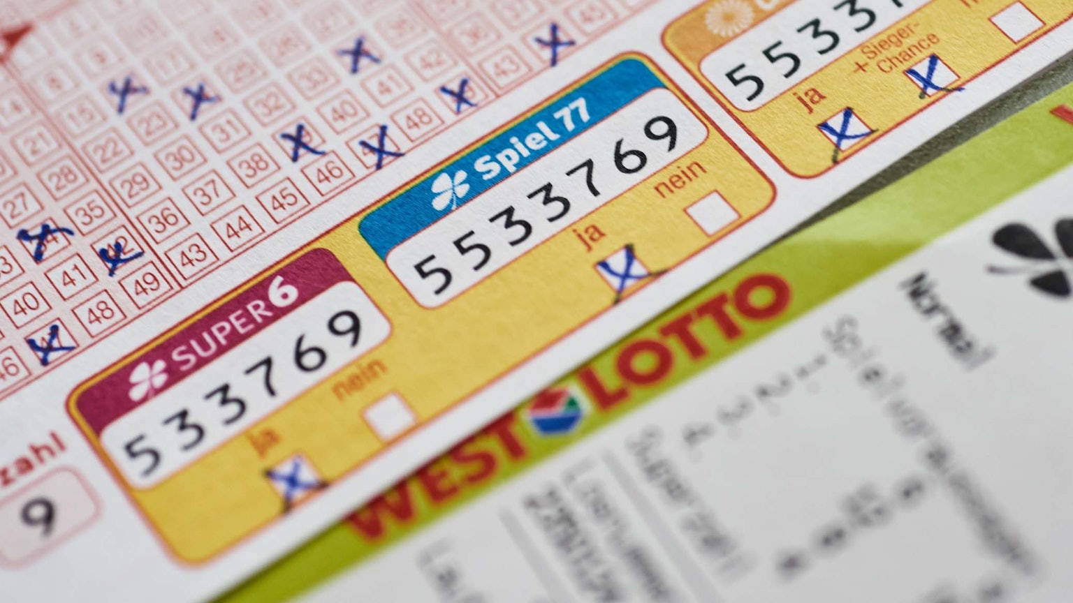 WestLotto-Spielschein mit Spiel 77.