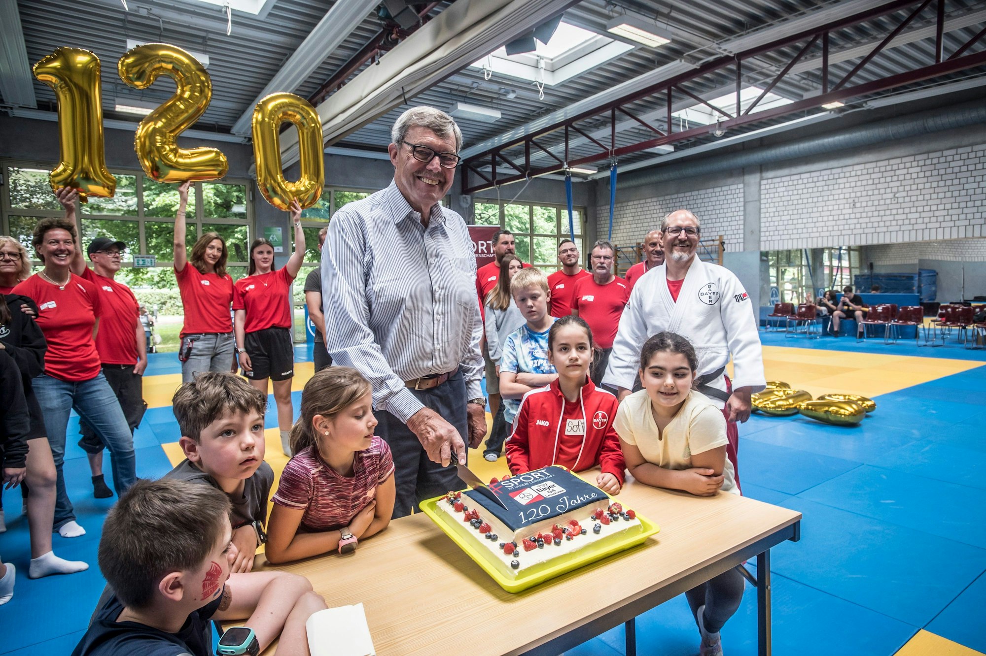 120 Jahre TSV Bayer 04. Foto: Ralf Krieger