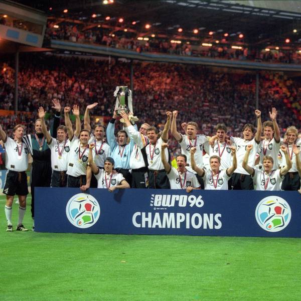 Deutschland feiert: Die Mannschaft ist Europameister 1996.
