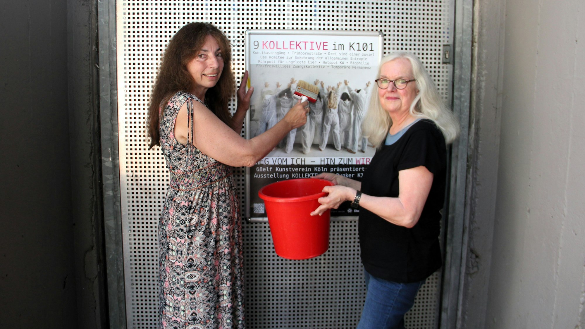 Christiane Rath (l.) und Agii Gosse teilen Räumlichkeiten und Vorarbeiten mit 40 weiteren Künstlerinnen und Künstlern.