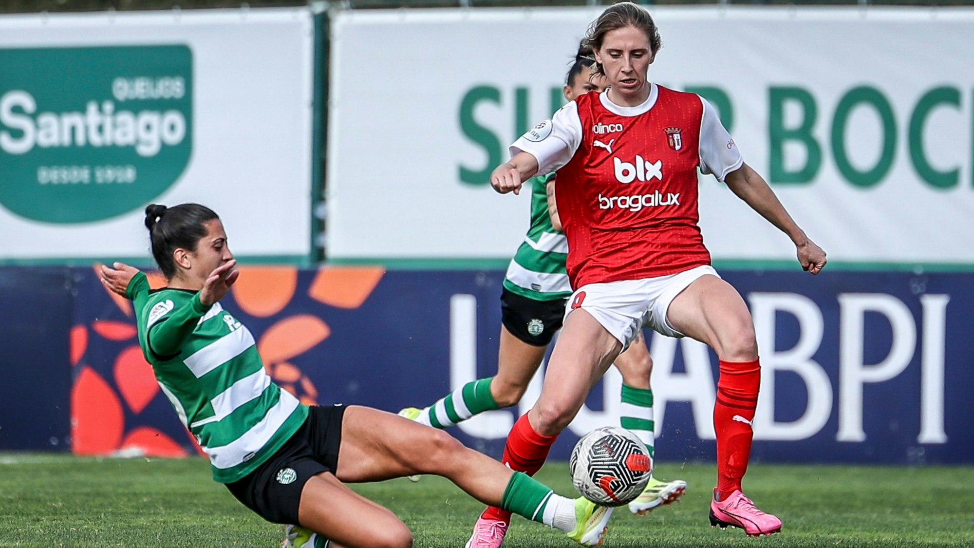 Alcochete, Portugal, March 3rd 2024: Fatima Pinto 13 Sporting CP and Caroline Kehrer 8 SC Braga in action - League BPI Women - Sporting CP v SC Braga - Aurà lio Pereira Stadium. Joao Bravo/SPP PUBLICATIONxNOTxINxBRAxMEX Copyright: xJoaoxBravo/SPPx spp-en-JoBr-joabravo030324-6227