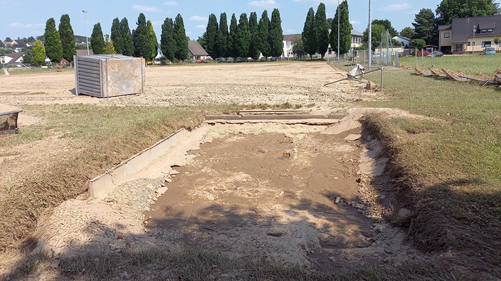 Der Arloffer Ascheplatz ist zerstört.