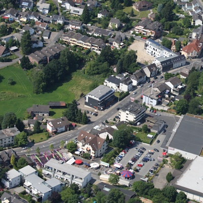 Wohnraum in Rösrath-Forsbach ist teuer und schwer zu finden. Daher sorgt die mögliche Nutzung einer Doppelhaushälfte als Flüchtlings-Unterkunft für Diskussionen.