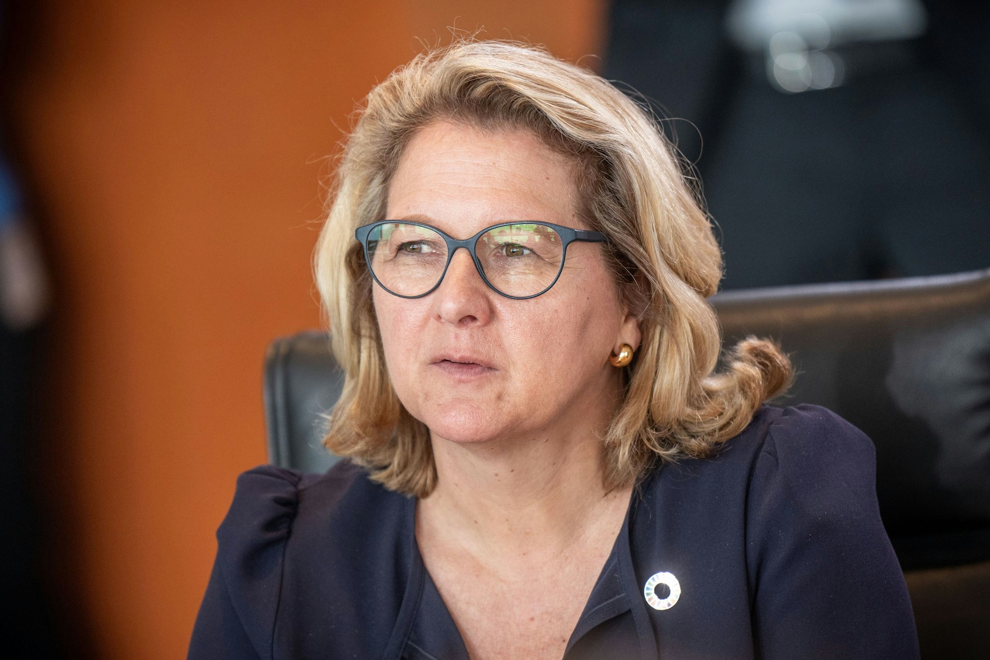 Svenja Schulze (SPD), bislang Bundesministerin für wirtschaftliche Zusammenarbeit und Entwicklung, wartet auf den Beginn der Sitzung des Bundeskabinetts im Bundeskanzleramt.