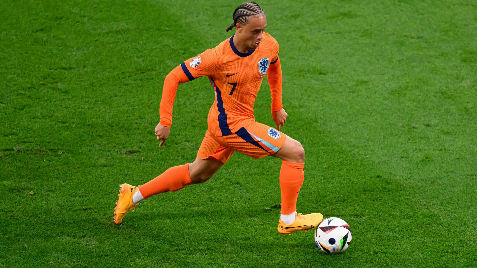 Weilt derzeit mit den Niederlanden in Münchzen: Xavi Simons von RB Leipzig