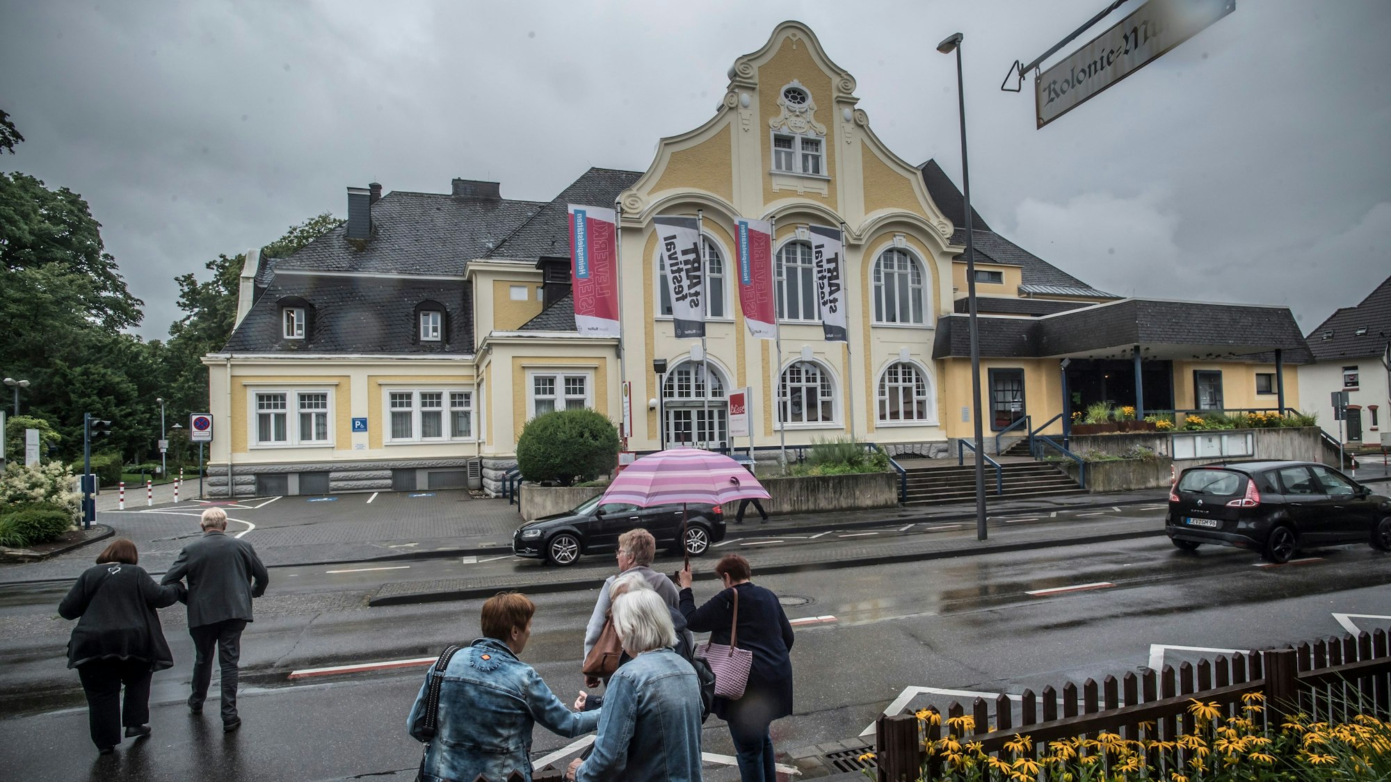 Das Erholungshaus ist noch Bayers Kulturtempel, das Haus ist, im Ensemble der Kolonie II, denkmalgeschützt.