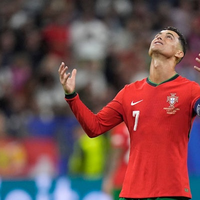 Portugals Cristiano Ronaldo reagiert beim Spiel gegen Slowenien.