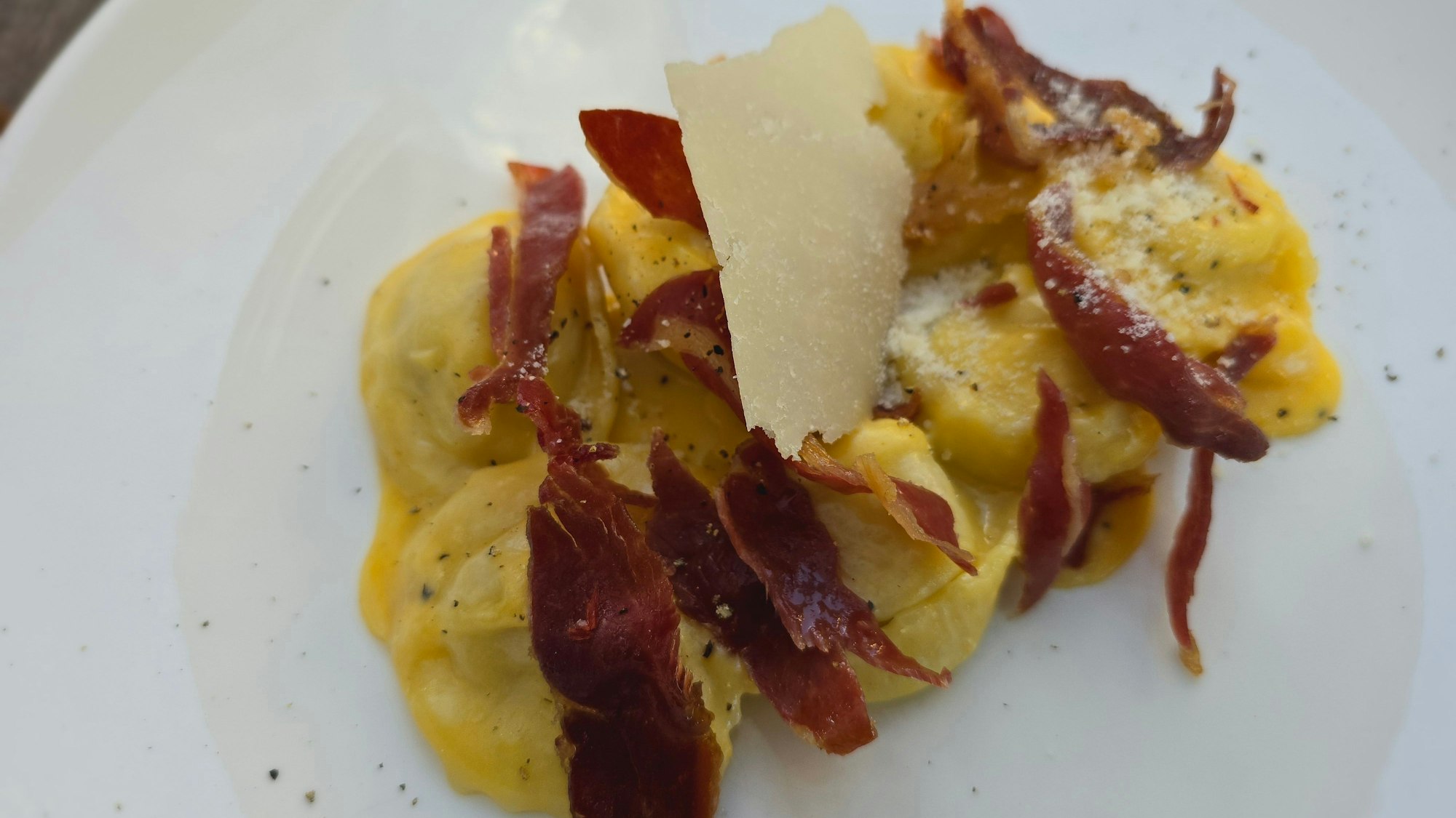 Restaurant Kritik von Carsten Henn
Da Vide Davide Schillingstraße Köln
Tortellini Carbonara