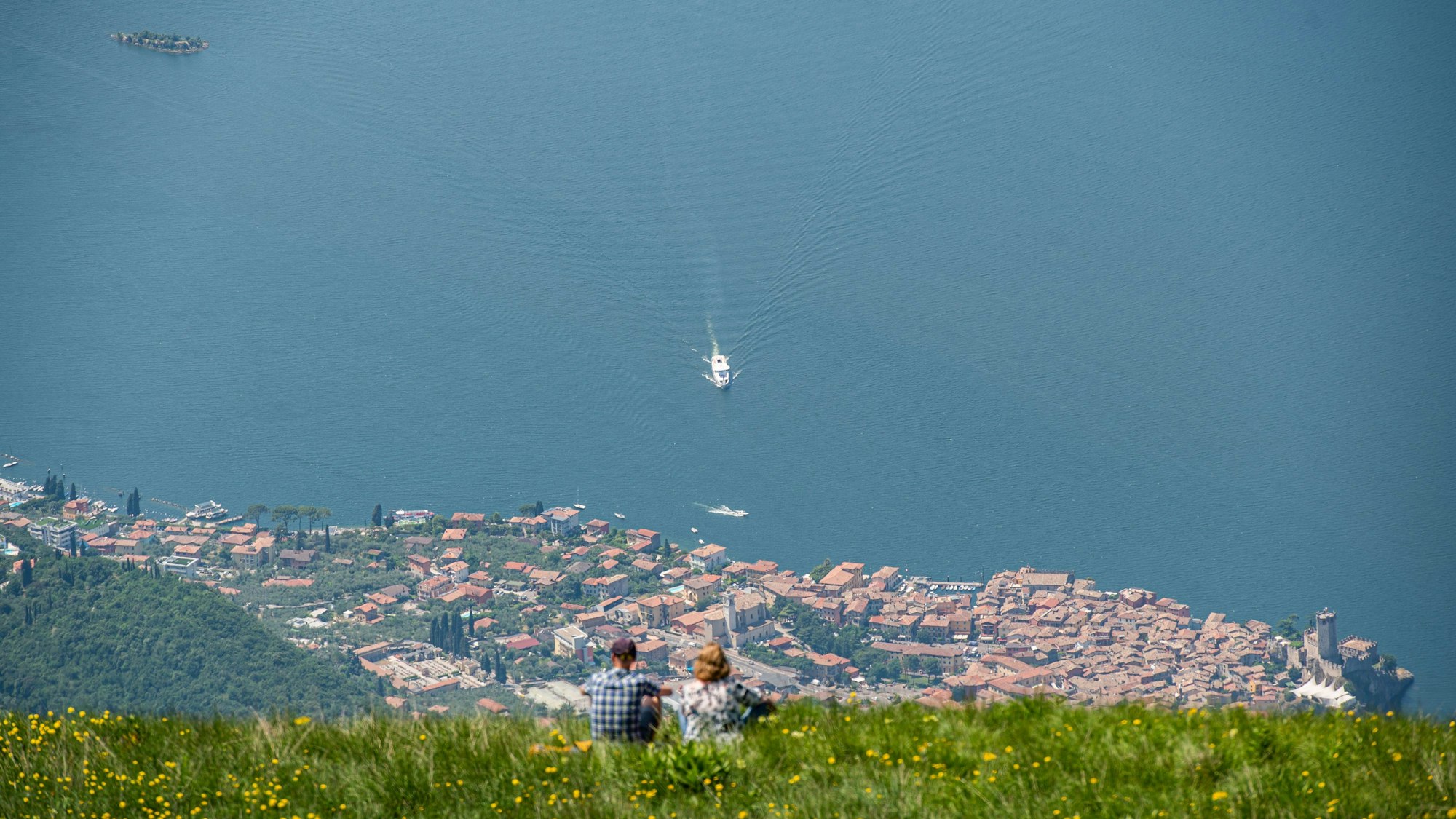 Blick vom Berg Monte Baldo auf den Gardasee. (Archivbild)