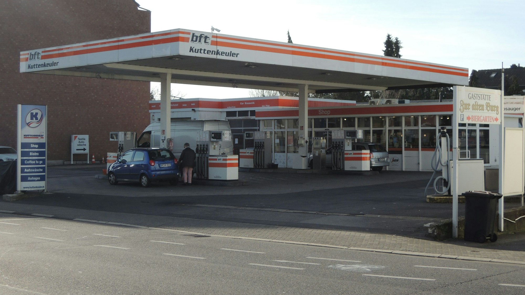 Das Bild zeigt einen Tankstelle in Kerpen