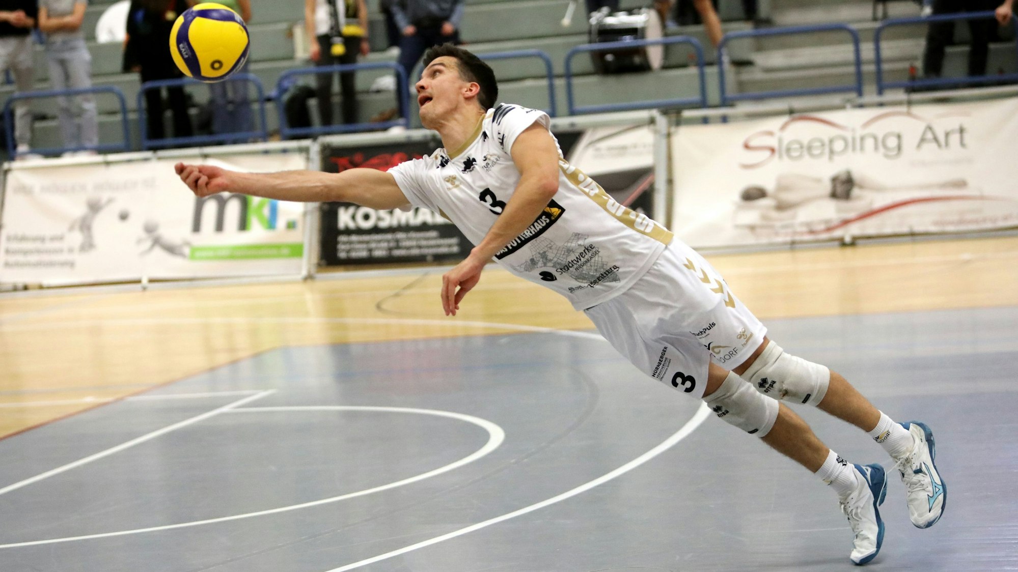 Lennart Bevers vom TuS Mondorf