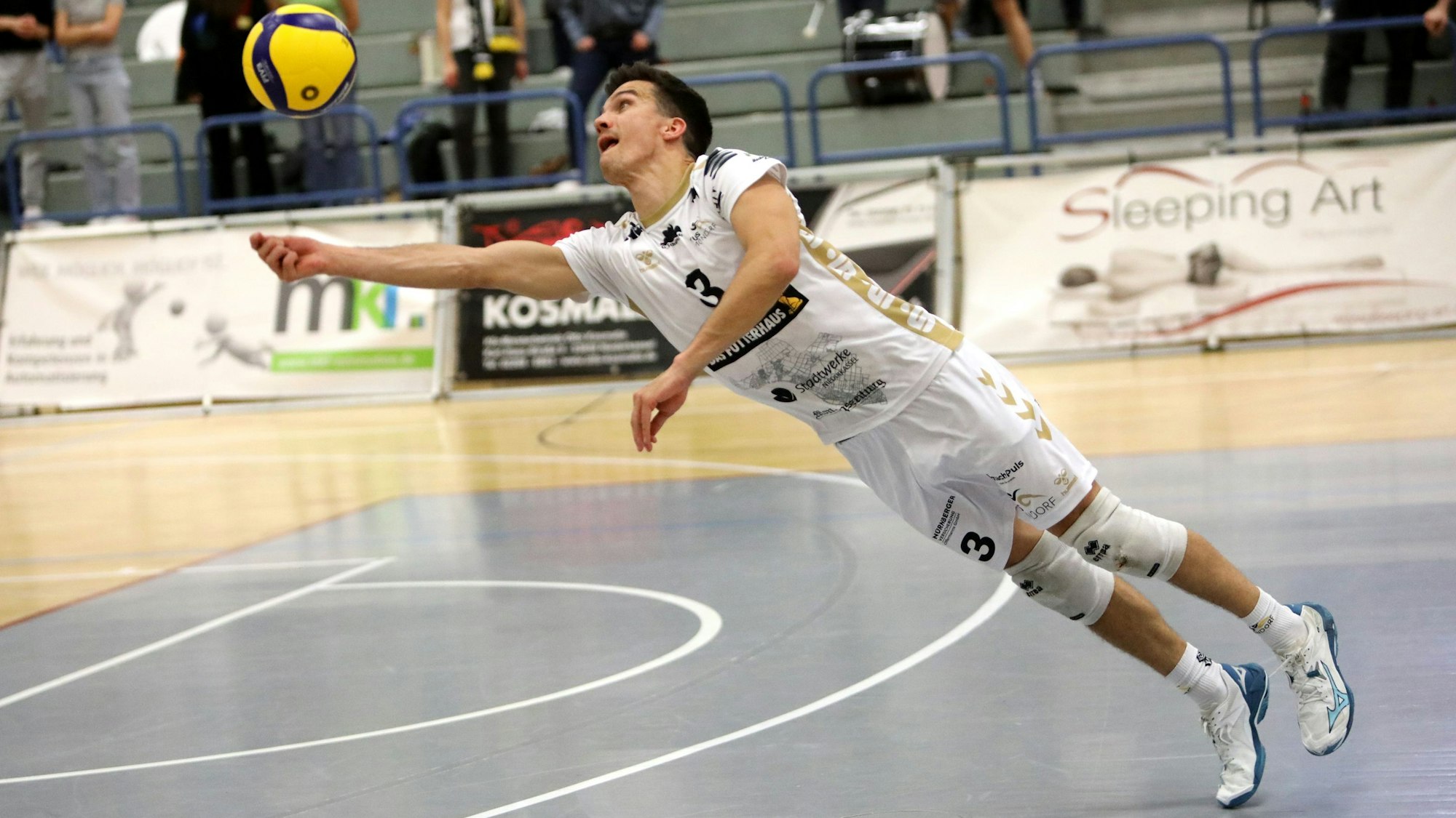 Lennart Bevers vom TuS Mondorf