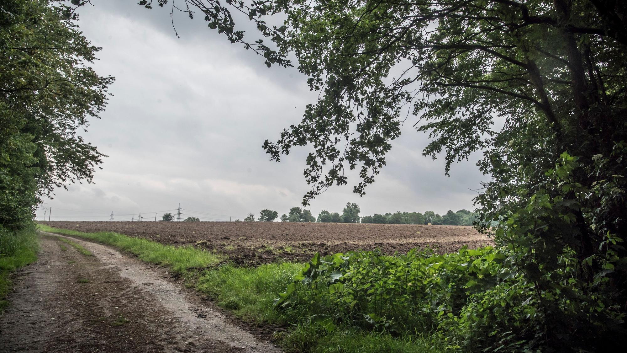 Die Felder gegenüber Auf den Heunen betrachtet die bauverwaltung als geeigneten Standort für eine neue Feuer- und Rettungswache. Foto: Ralf Krieger