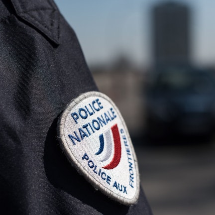 Ein Beamter der französischen Nationalpolizei.
