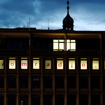 Die Redaktionsräume des „domradio“ befinden sich im Gebäude des „Domforum“ gegenüber dem Kölner Dom.