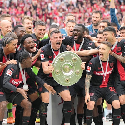 Granit Xhaka bei der Meisterehrung von Bayer 04 Leverkusen im Mai 2024.