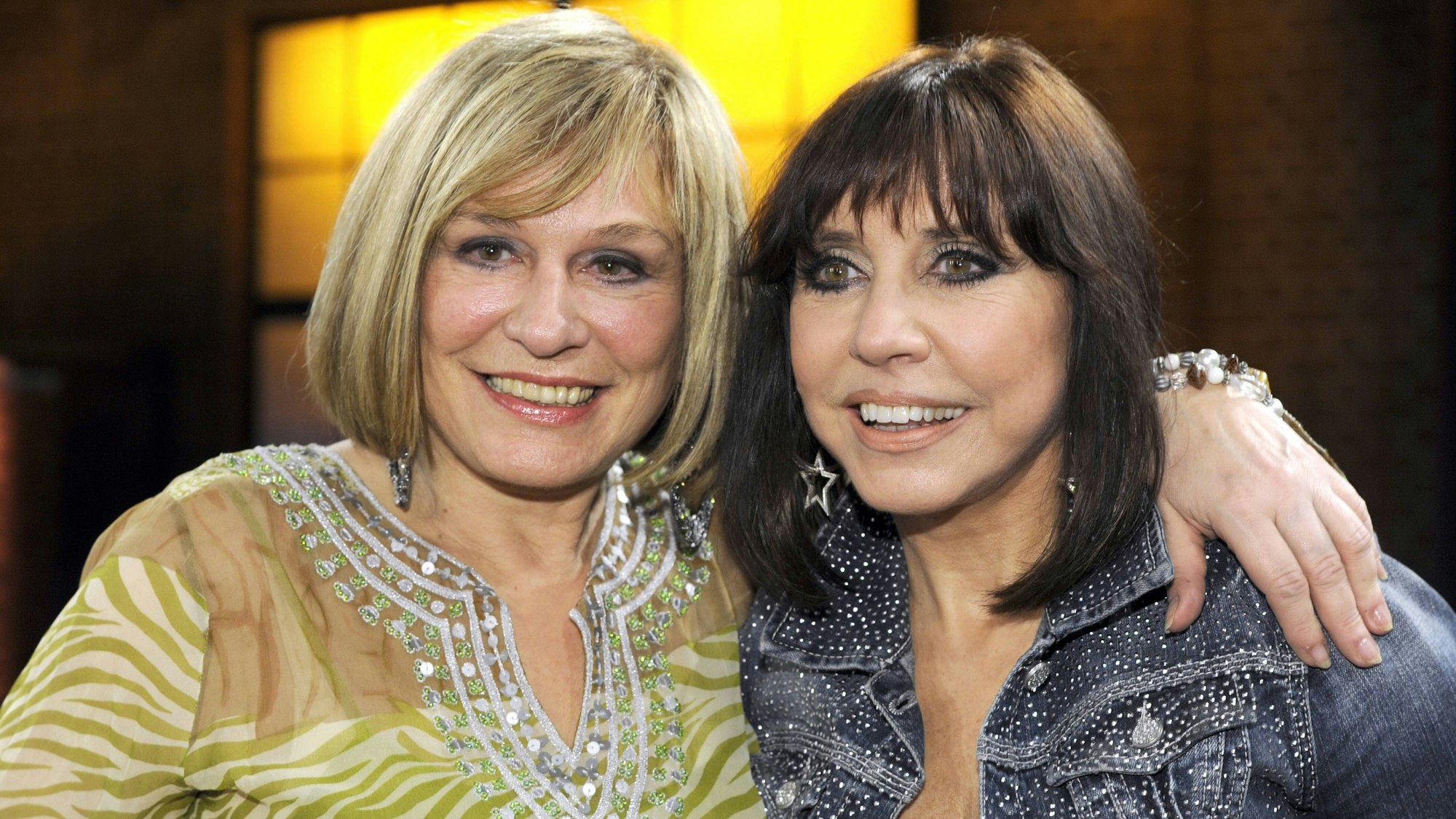 Mary Roos und ihre Schwester Tina York im Kölner Treff.