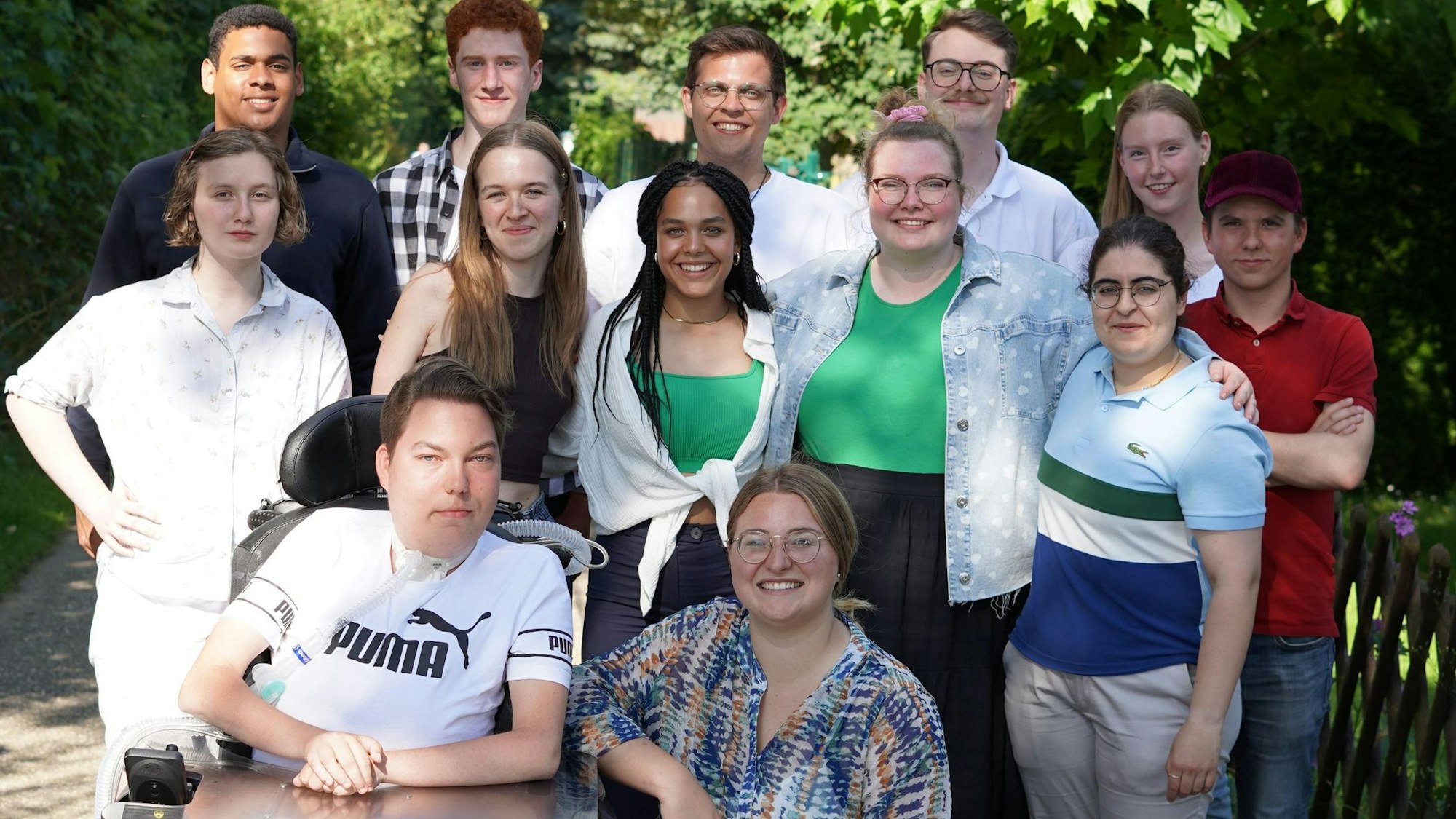 Das Foto zeigt den neuen Vorstand der Jusos im Rhein-Erft-Kreis.