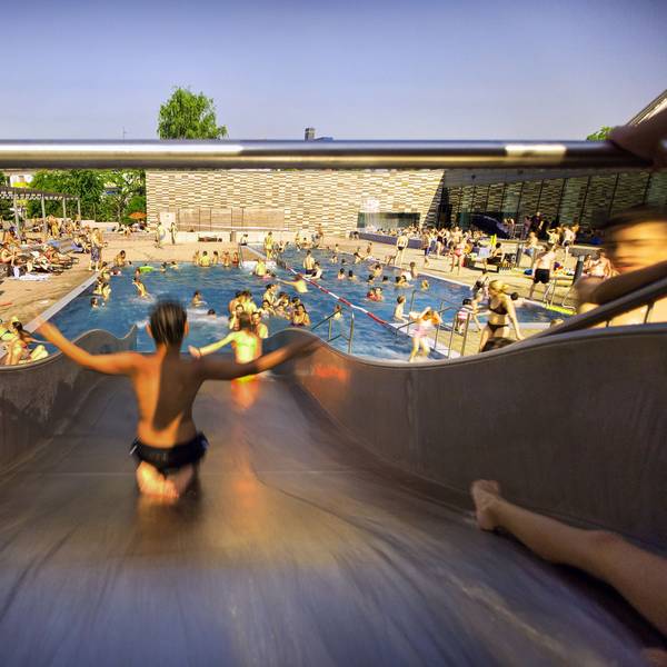 Im Freibad in Zollstock findet man Abkühlung an heißen Tagen