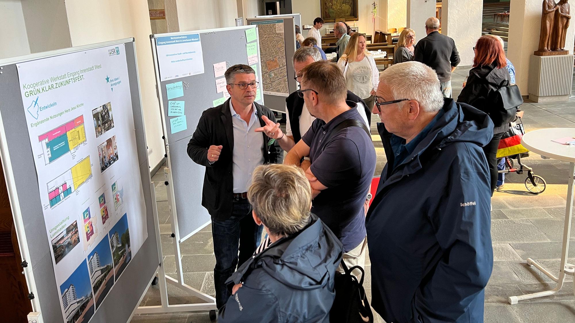 Bei einer Zwischenpräsentation im Werkstattverfahren im Juli hatten die Architekten Zwischenergebnisse vorgestellt.