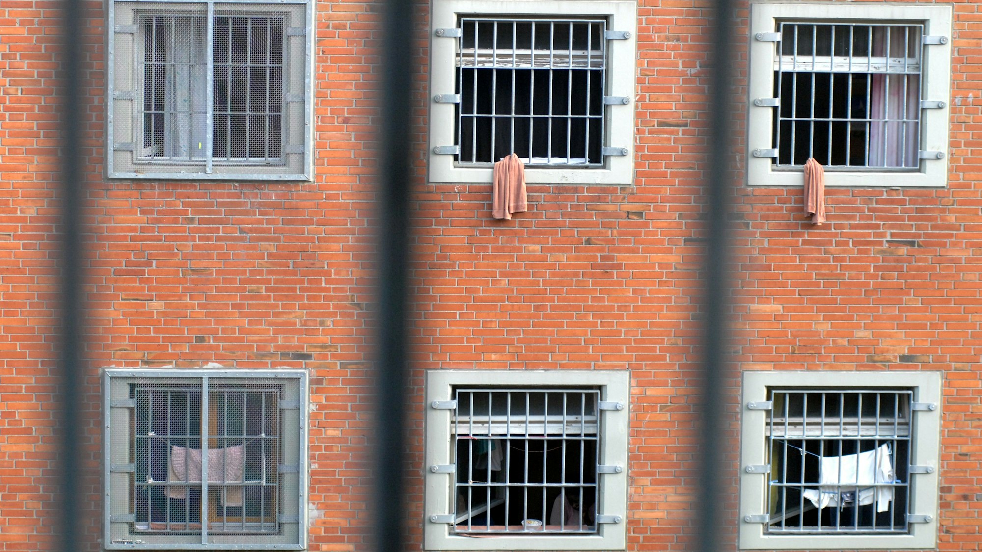 Blick auf den Trakt für weibliche Gefangene in der JVA in Köln-Ossendorf.