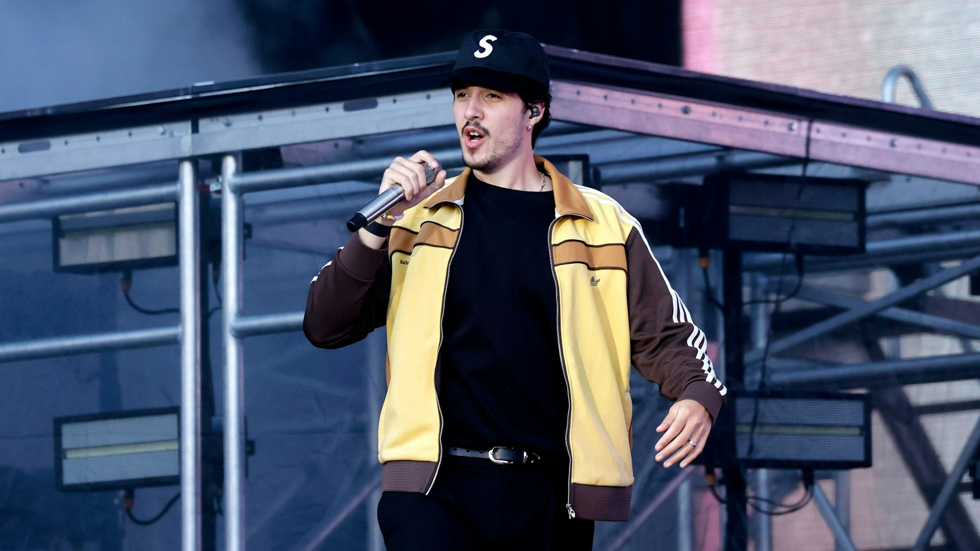 Rapper Rin auf der Red Stage beim Summerjam Festival 2024 am Fühlinger See.