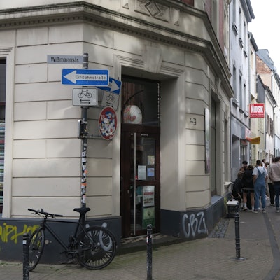 Eingang zur Wissmannstraße an der Ecke Stammstraße.