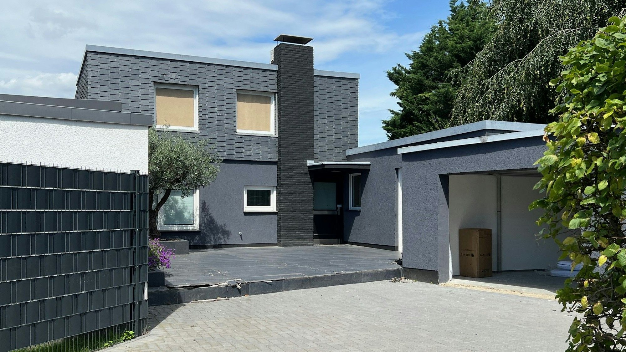 In dieser Villa in Rodenkirchen wurde ein Paar aus dem Ruhrgebiet gefangen gehalten und misshandelt.