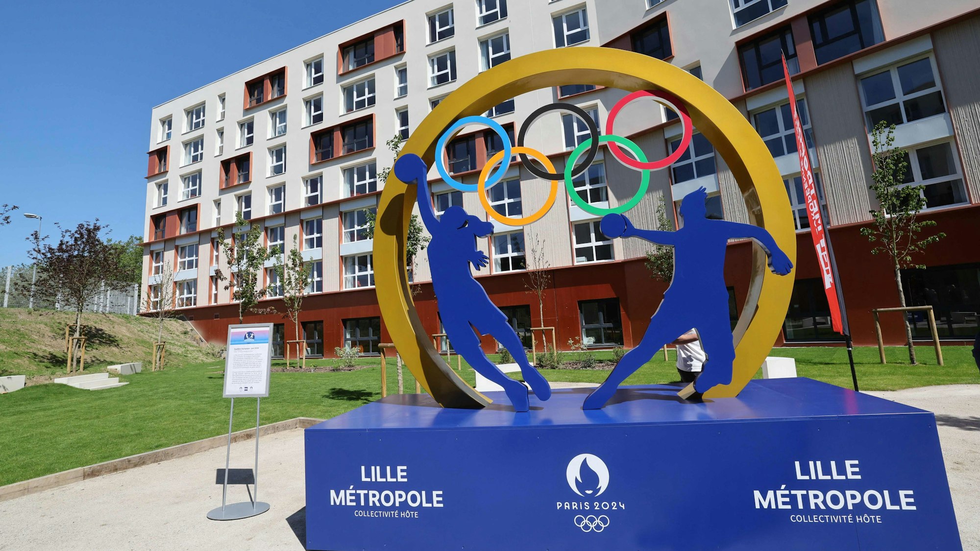 Blick auf das „Olympium“ in Leverkusens französischer Partnerstadt Villeneuve d'Ascq