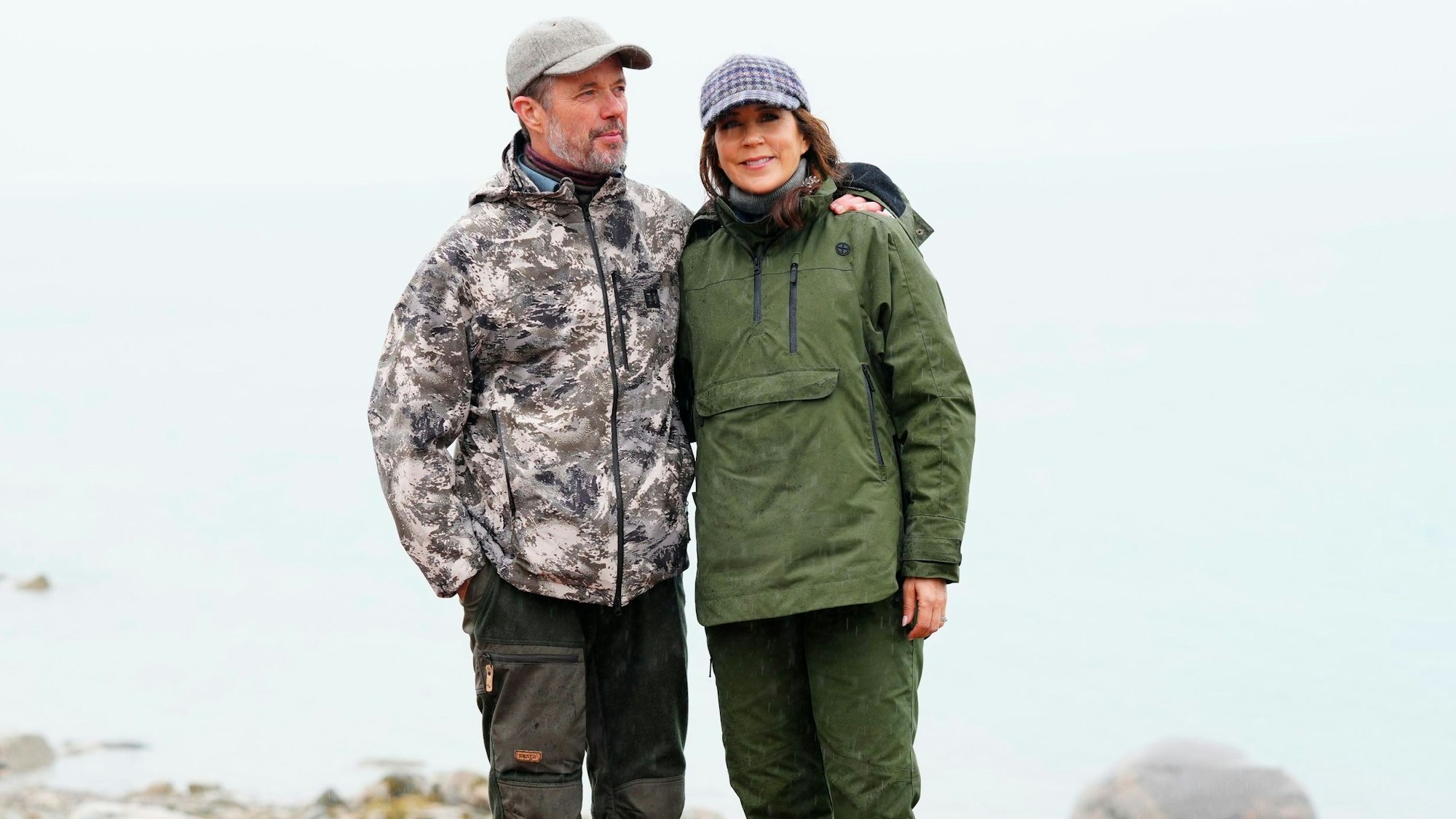 Dänemarks König Frederick X. und Königin Mary posieren für die Fotografen.