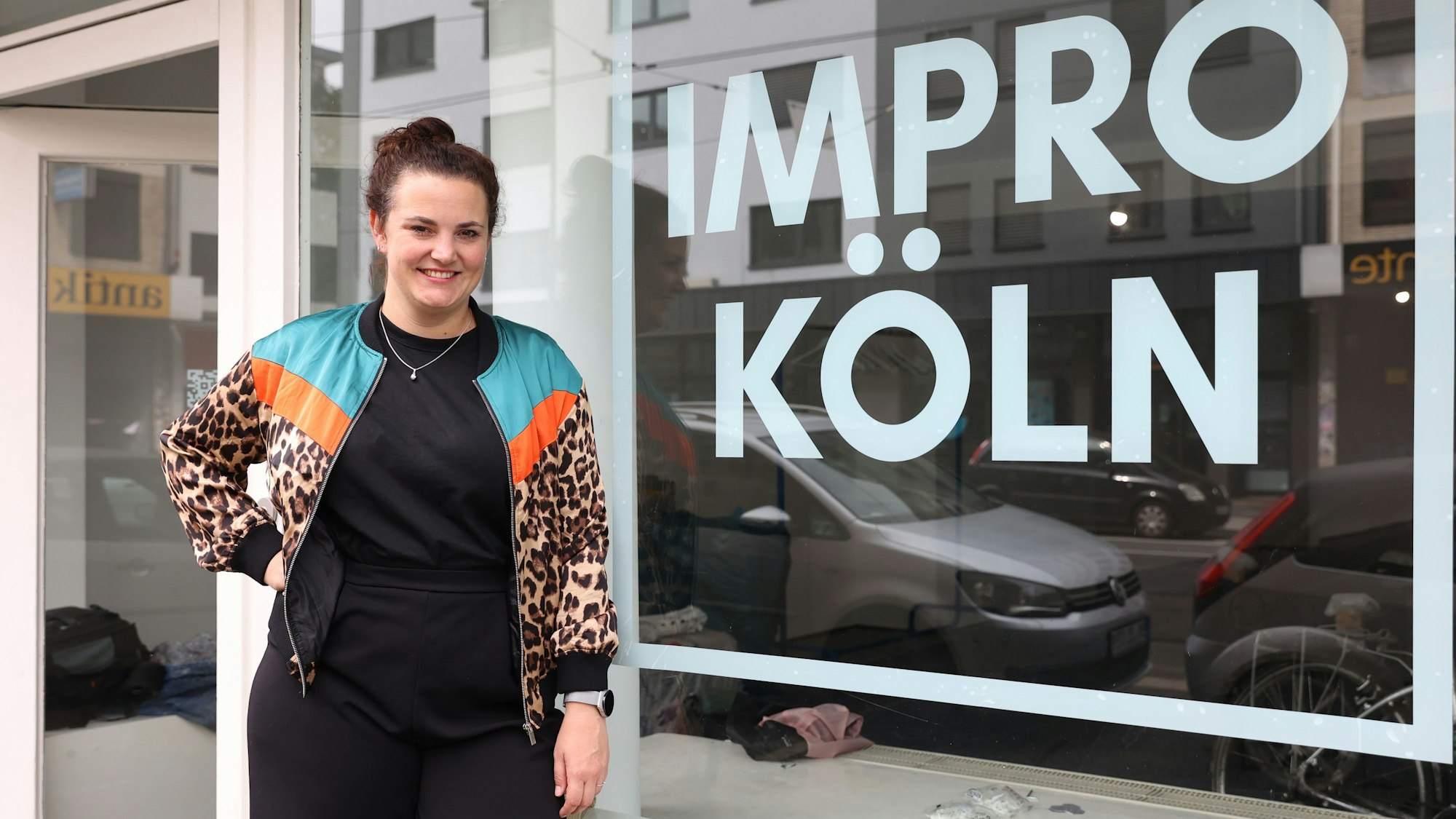 Die Kölnerin Lena Breuer  geht mit ihrem Ensemble im Sommer auch aus ihren Theaterräumen an der Aachener Straße raus in die Stadt.