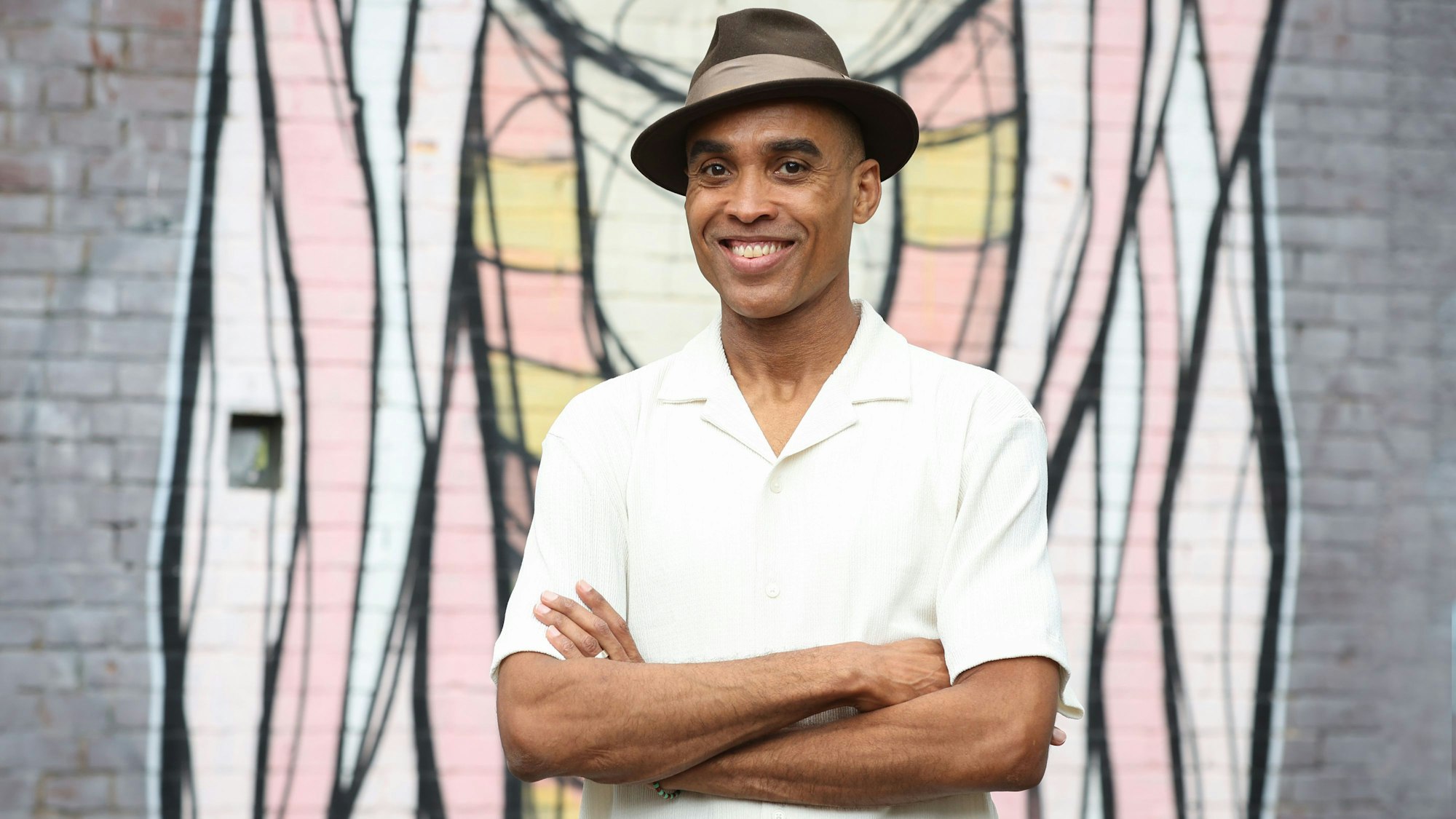 Gespräch mit dem Sänger Ade Bantu in Ehrenfeld.