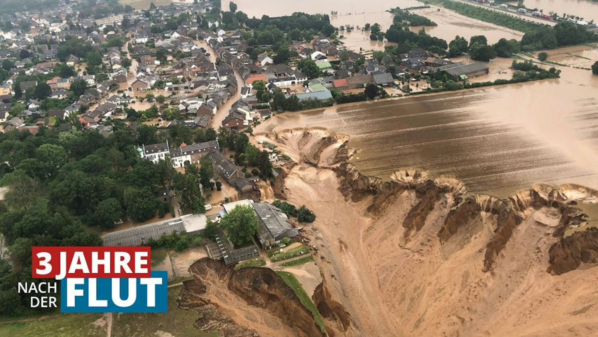 Luftbild: Die Zerstörungen durch die Flutkatastrophe in Erftstadt-Blessem vom Juli 2021