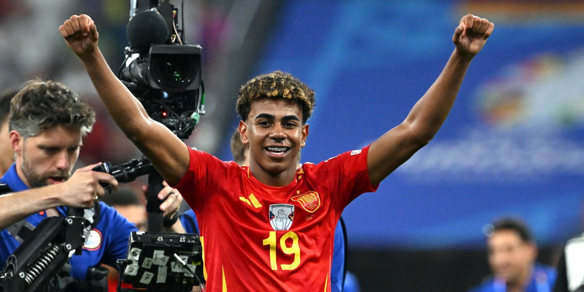 Spaniens Lamine Yamal feiert den 2:1-Sieg gegen Frankreich im EM-Halbfinale in München.