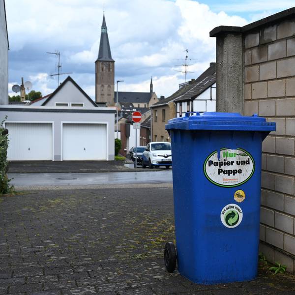 Die blaue Tonne in Kerpen.