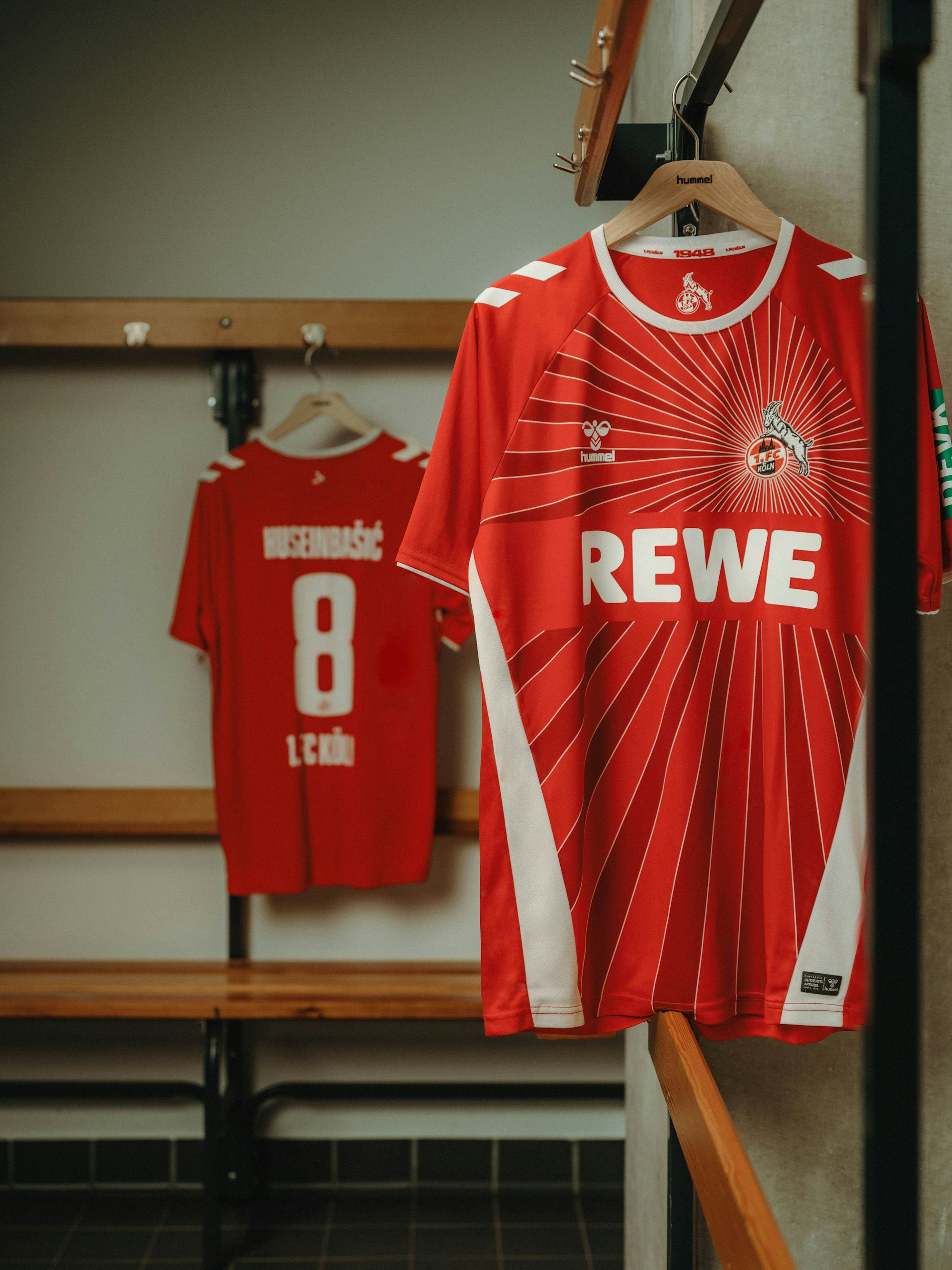 Das neue Auswärtstrikot des 1. FC Köln