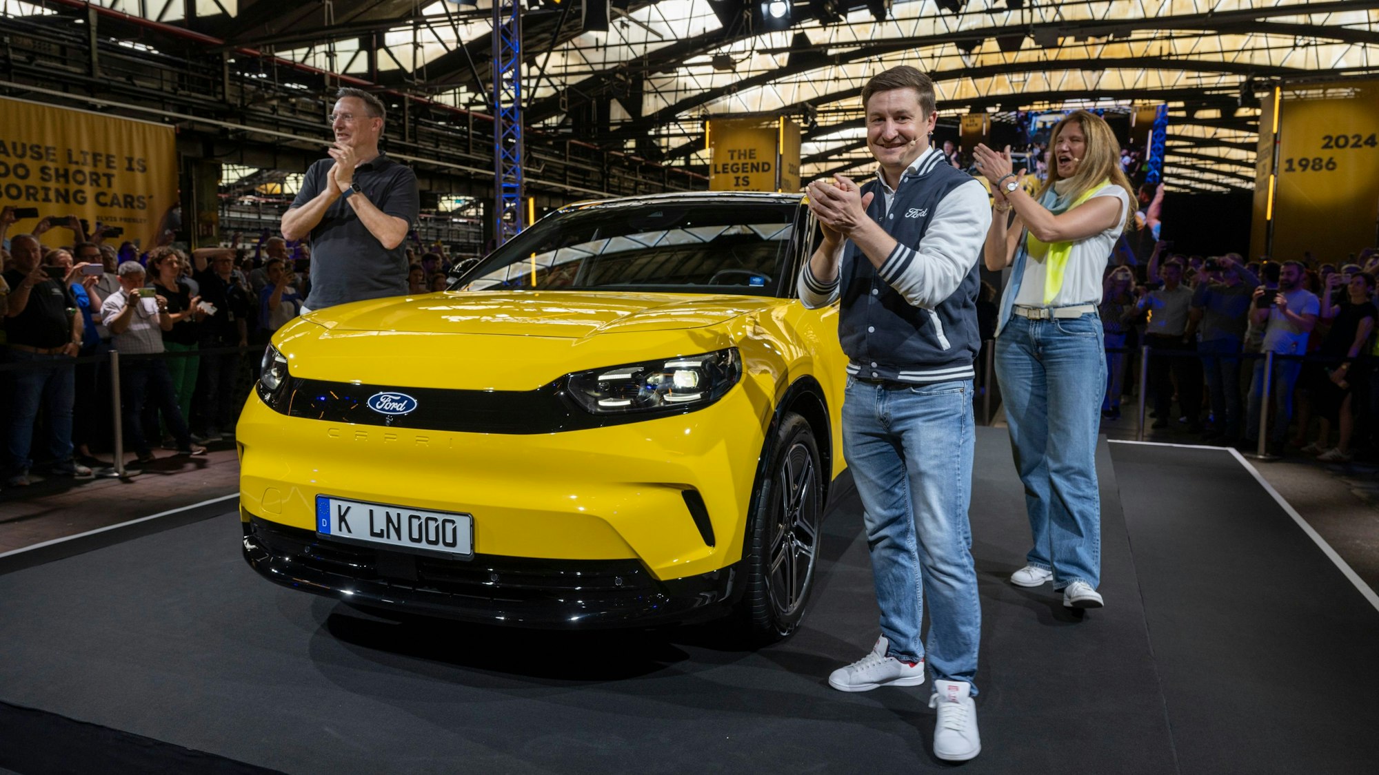 Ford stellt den neuen Capri vor. Das Elektroauto wird in Köln produziert.