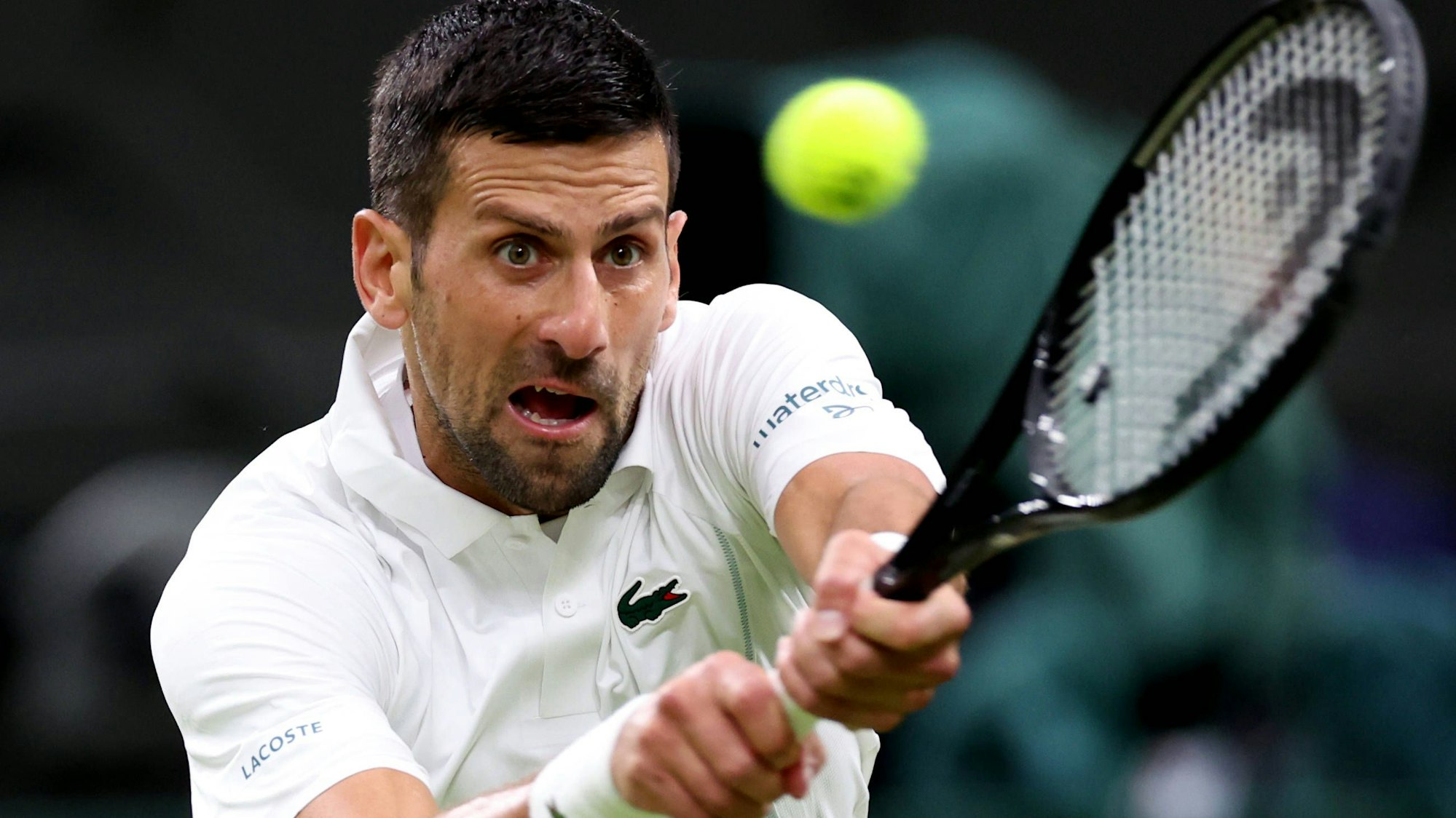 Der serbische Tennisstar Novak Djokovic steht in Wimbledon kampflos im Halbfinale.