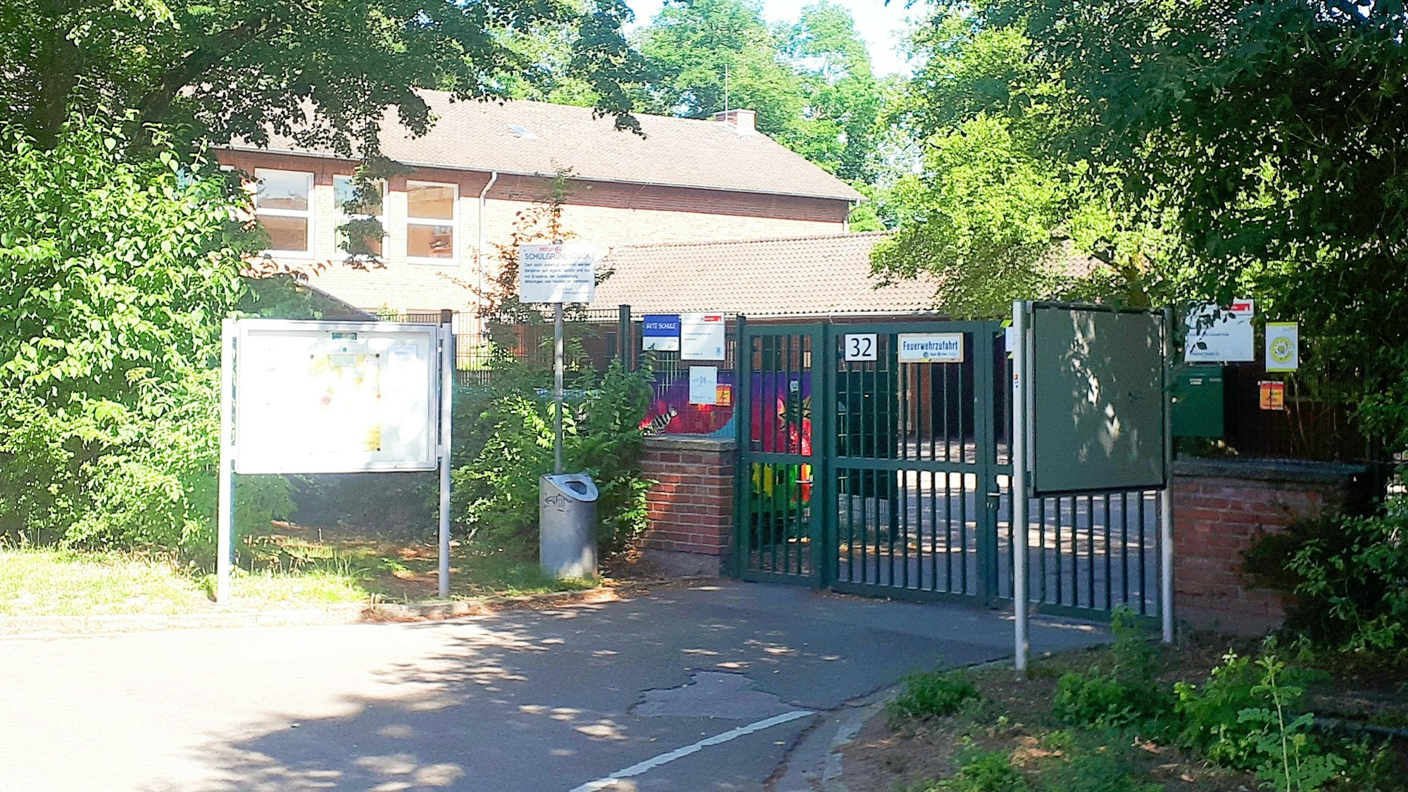 Die GGS Gartenstadt an der Altonaer Straße 32