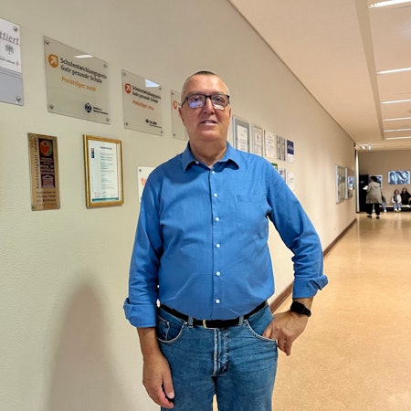 Schulleiter in Schule