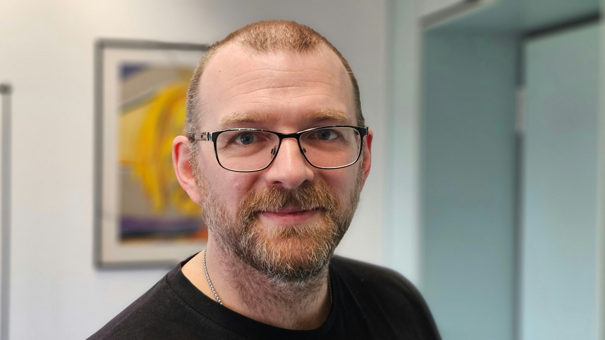 Auf dem Foto ist der SPD-Politiker Daniel Dobbelstein aus Kerpen zu sehen.