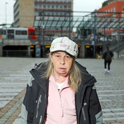 Auf dem Wiener Platz, Linda Rennings