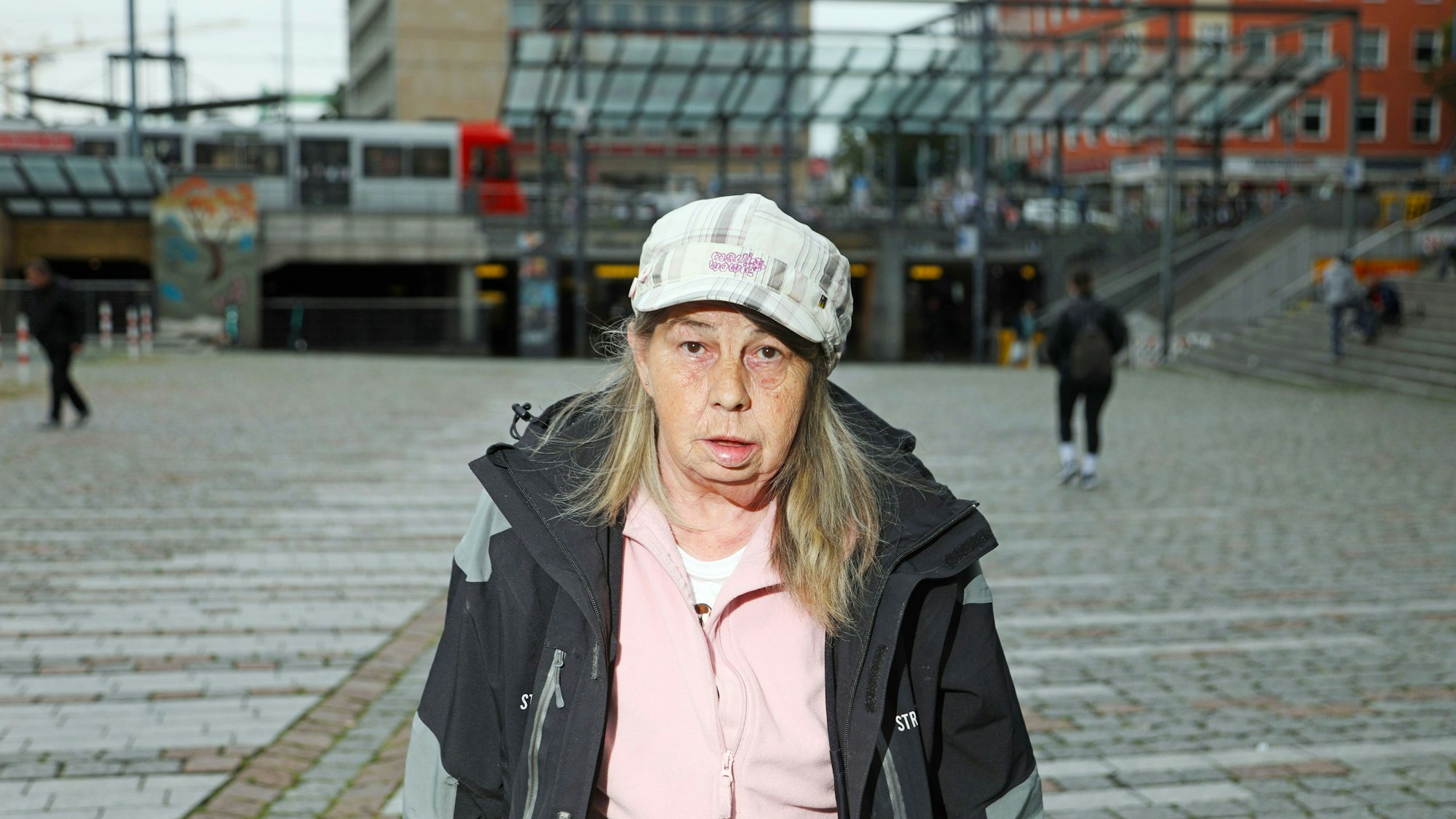 Auf dem Wiener Platz, Linda Rennings