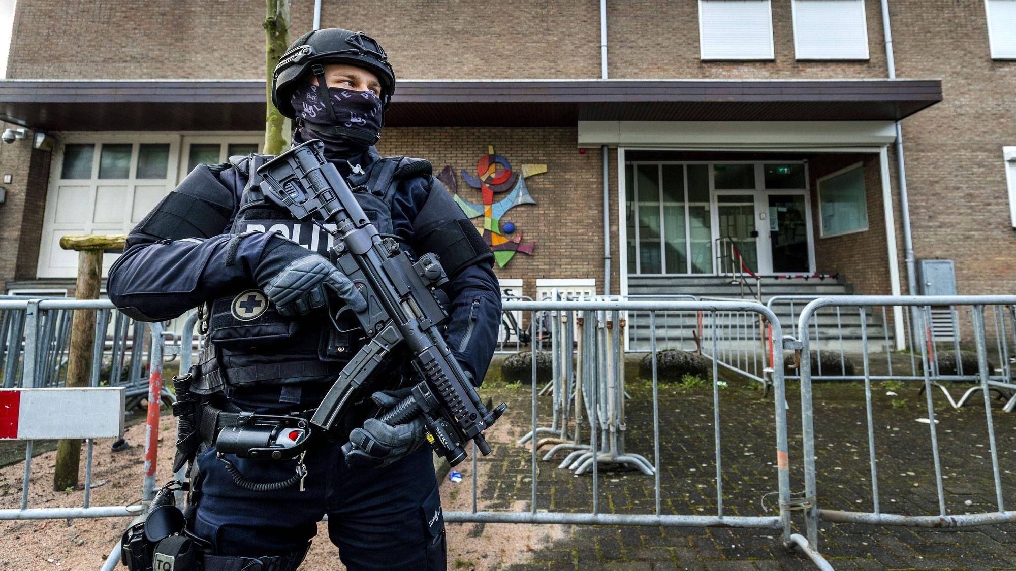 Security at the extra secure court bunker in Amsterdam-Osdorp. The court holds an introductory session in the criminal case against Ridouan Taghi. The notorious defendant has announced that he will leave his chair empty in the heavily protected courtroom. Taghi is suspected of having led an extremely violent gang that, among other things, committed multiple liquidations. He managed to stay out of the hands of the police for years, but was arrested in Dubai last December. In Amsterdam, the Netherlands, 6 March 2020. ANP REMKO DE WAAL PUBLICATIONxINxGERxSUIxAUTxONLY Copyright: xHollandsexHoogtex/xxANPx x407817923x